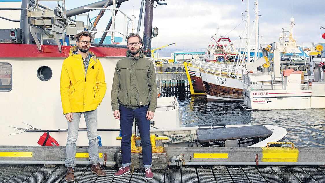 Los libros se queman usando cognac francés como acelerante.