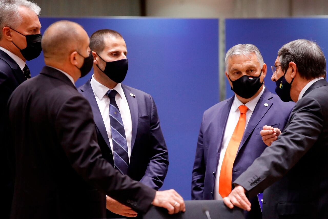 De iz. a der: Nauseda (Lituania), Radev (Bulgaria), Abela (Malta), Orban (Hungría) y Anastasiades (Chipre).