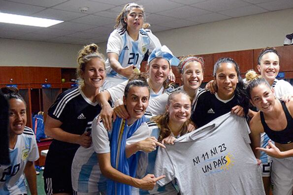 El festejo del equipo argentino luego del empate en Panamá.