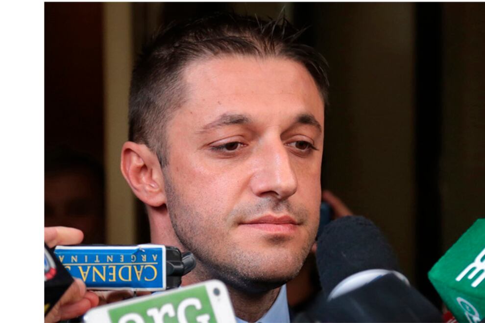 Maradona murió a los 60 años el 25 de noviembre de 2020 al mediodía, en una casa del barrio privado San Andrés, de Tigre, donde cumplía la internación domiciliaria que está bajo investigación.