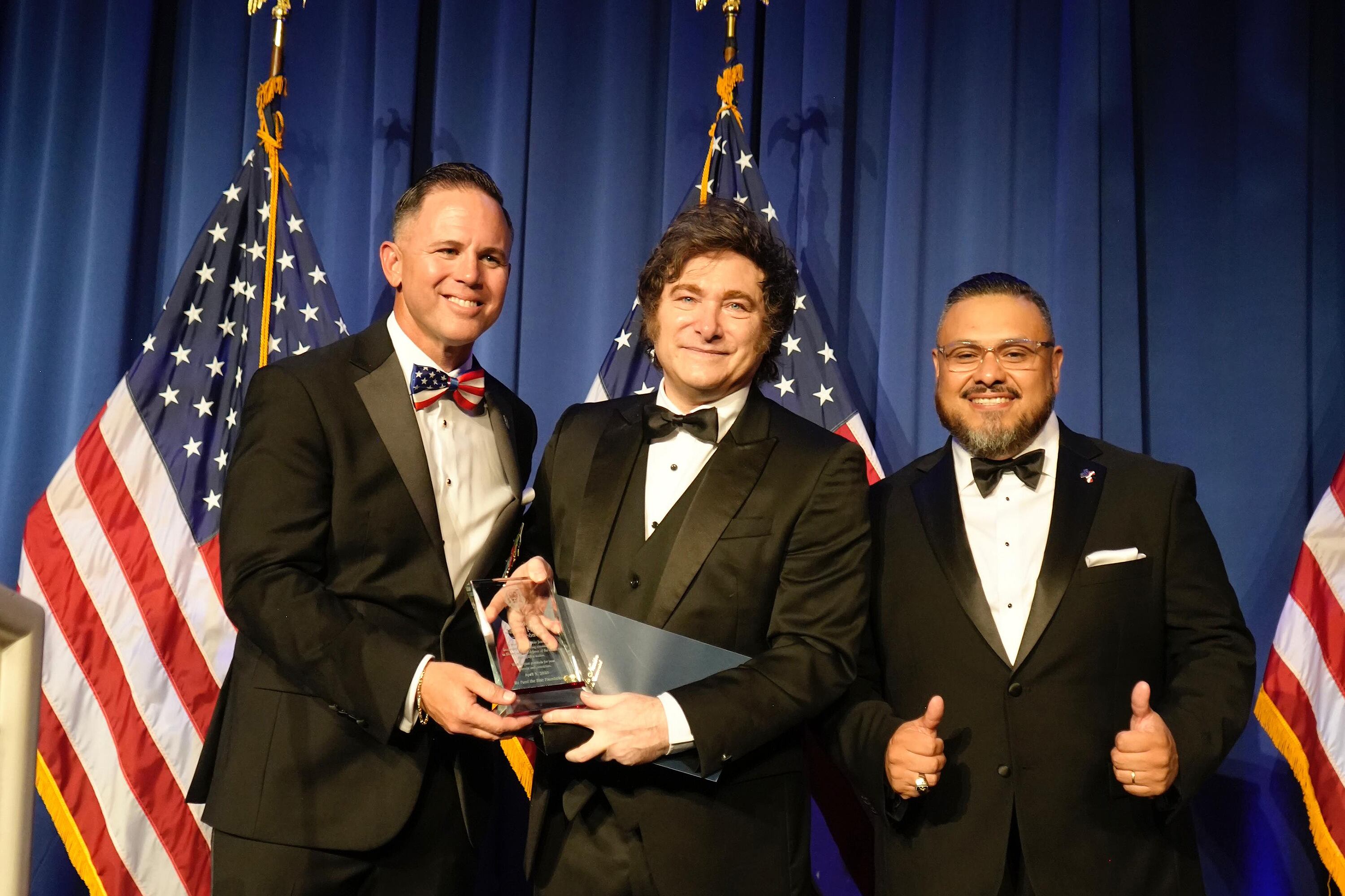 Javier Milei no consiguió su anhelada foto con Donald Trump.