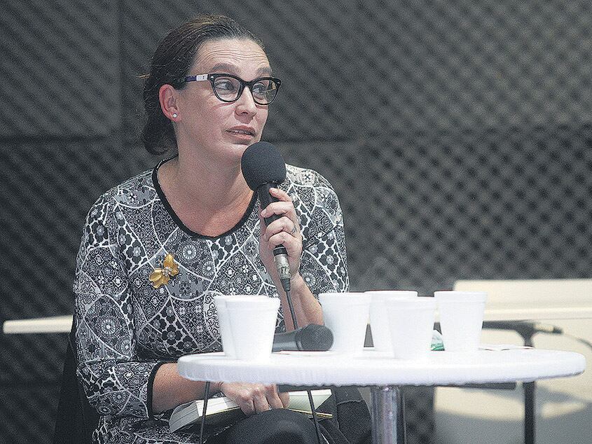 María Sucarrat en la presentación del libro en la Feria.