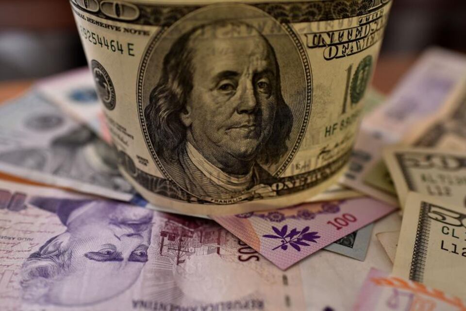 El proyecto busca que los freelancers puedan cobrar en dólares en sus cuentas bancarias argentinas y no tendrían la obligación de liquidar divisas.