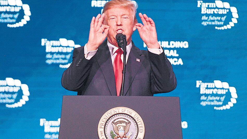 Donald Trump sigue su cruzada personal contra los inmigrantes.