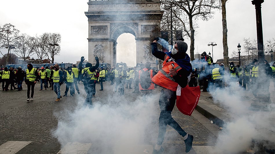 En la Avenida de los Campos Elíseos hubo episodios de violencia el último sábado.