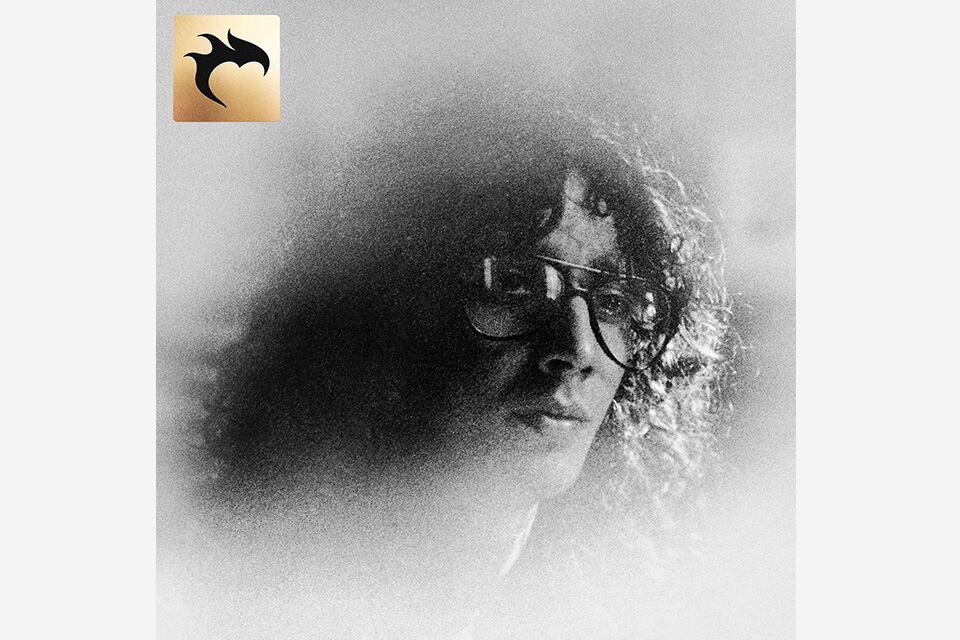 1) Tapa del disco "Los años salvajes" de Fito Páez. 2) Alejandro Lamas. Crédito: Andrés Macera