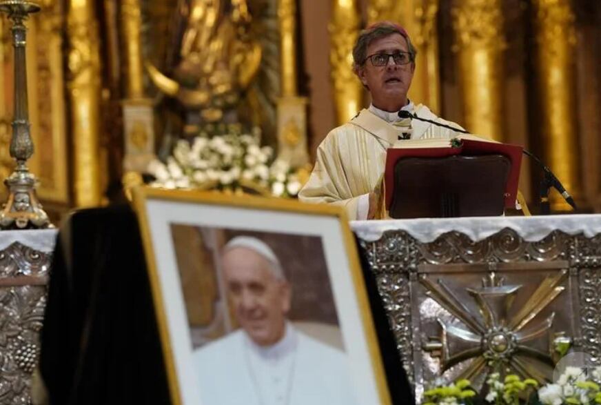 El arzobispo García Cuerva agradeció los mensajes de afecto y condolencias enviados por “varios referentes del Ejecutivo”