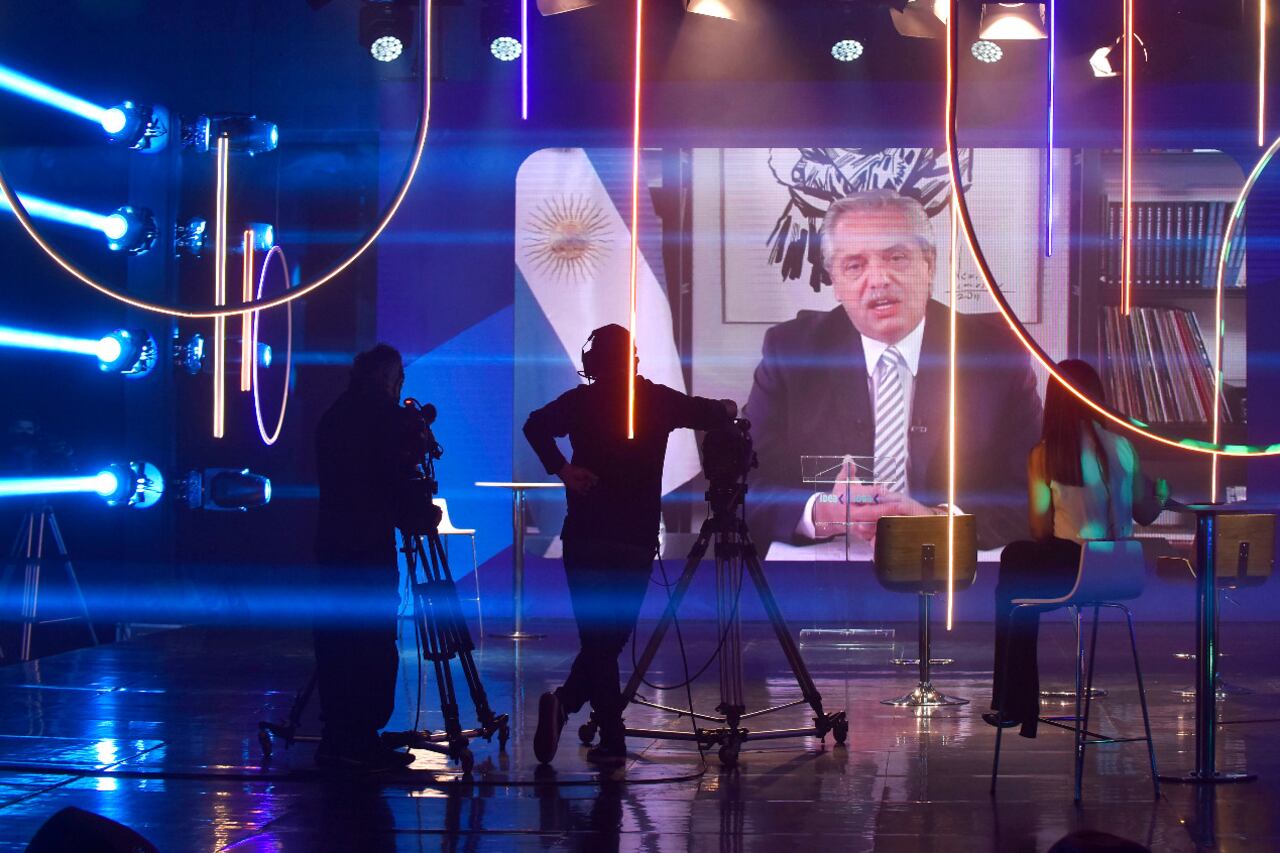 Alberto Fernández destacó asistencia del programa ATP para casi 300 mil empresas en el marco de la pandemia.