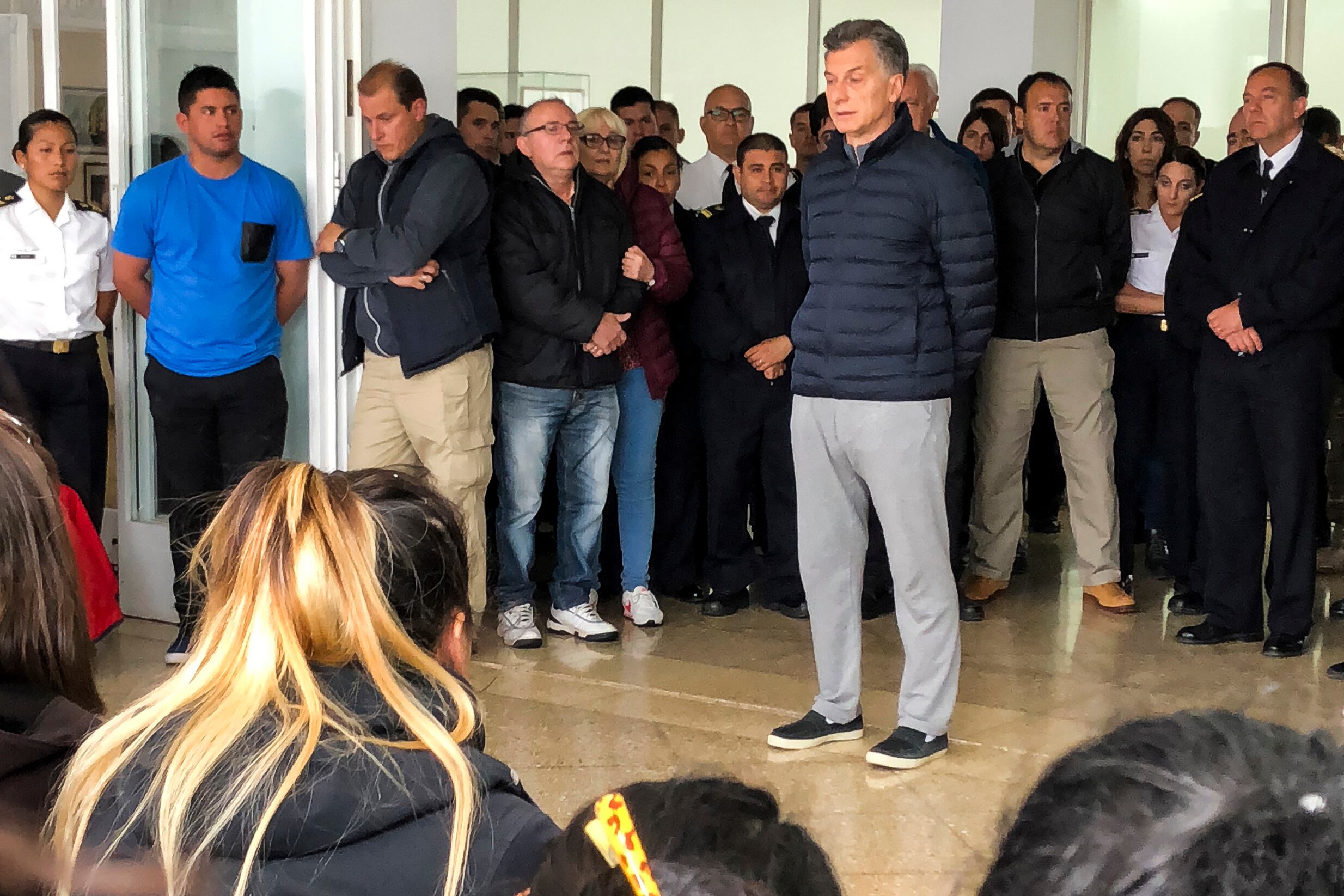 Mauricio Macri en reunión con los familiares de las víctimas del ARA San Juan durante su presidencia.