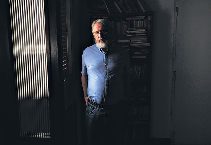 “Todos nos hacemos los progres, pero los chistes de gays y machistas siguen corriendo de aquí y para allá.”