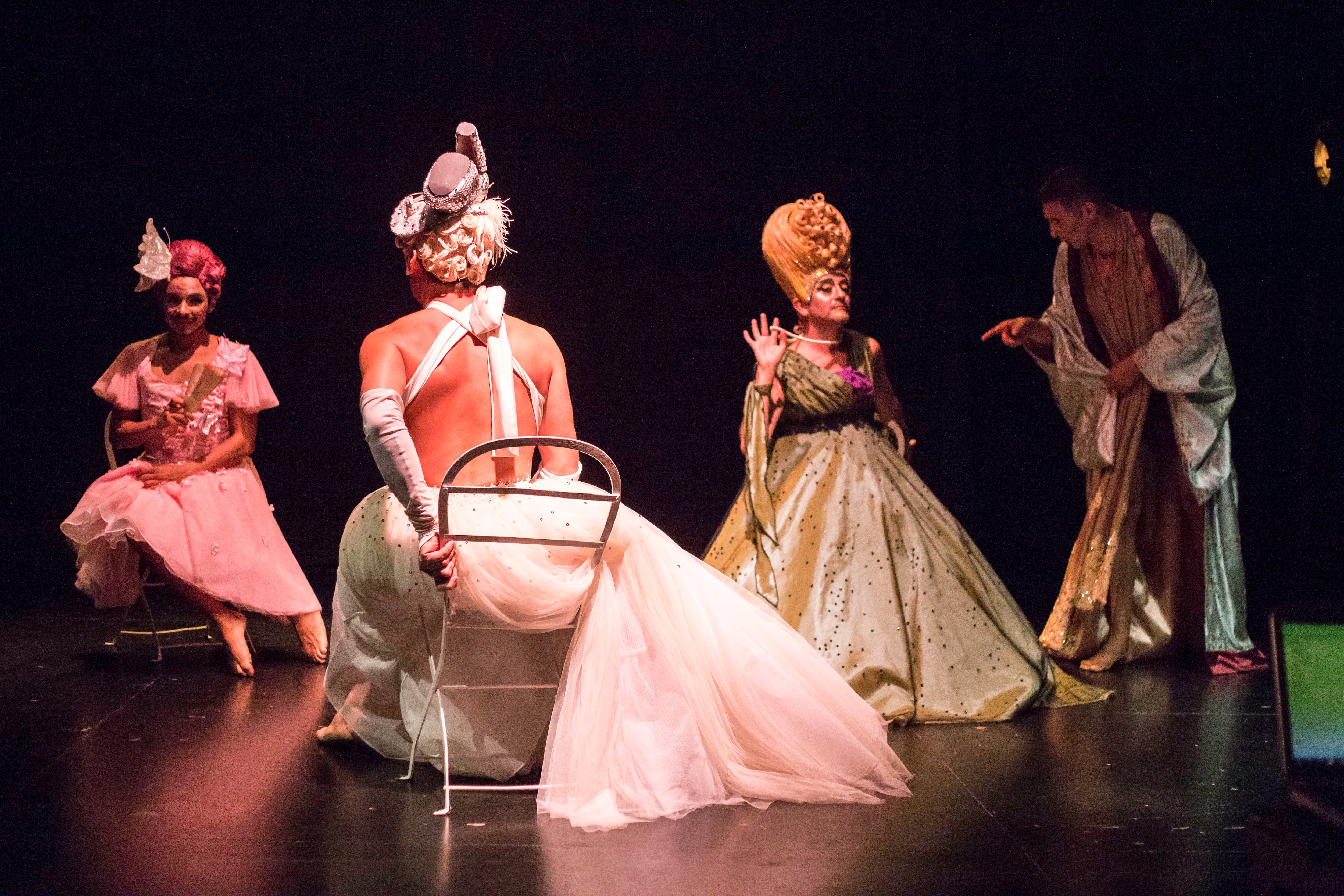 La obra "Nenúfares, un espectáculo puto" de Santa Fe, representó a la provincia.