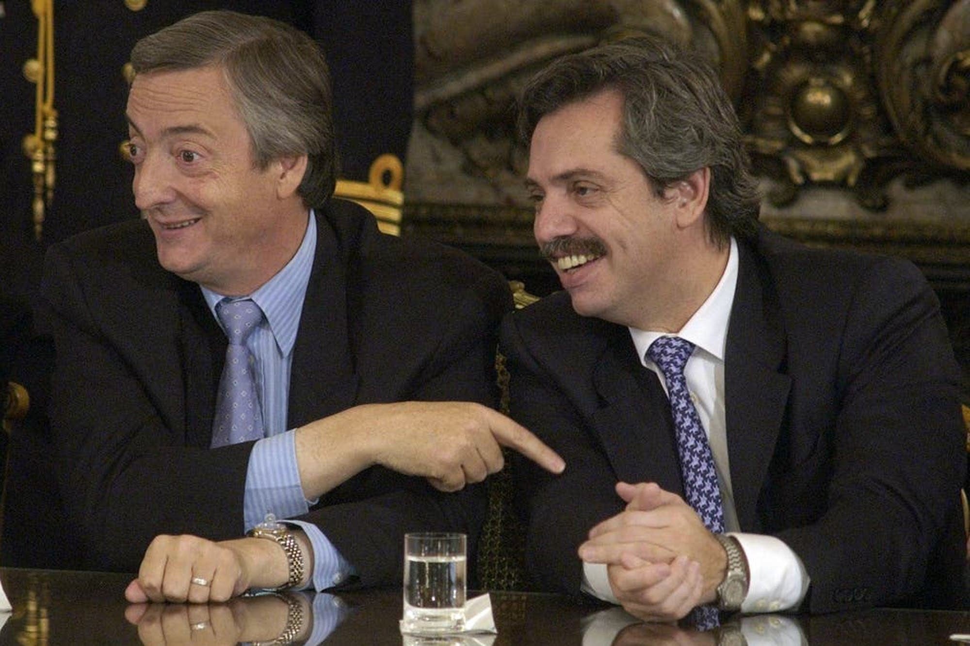 "Hace 19 años un hombre común pasó a tener la responsabilidad más importante", aseguró Alberto Fernández recordando a Néstor Kirchner.
