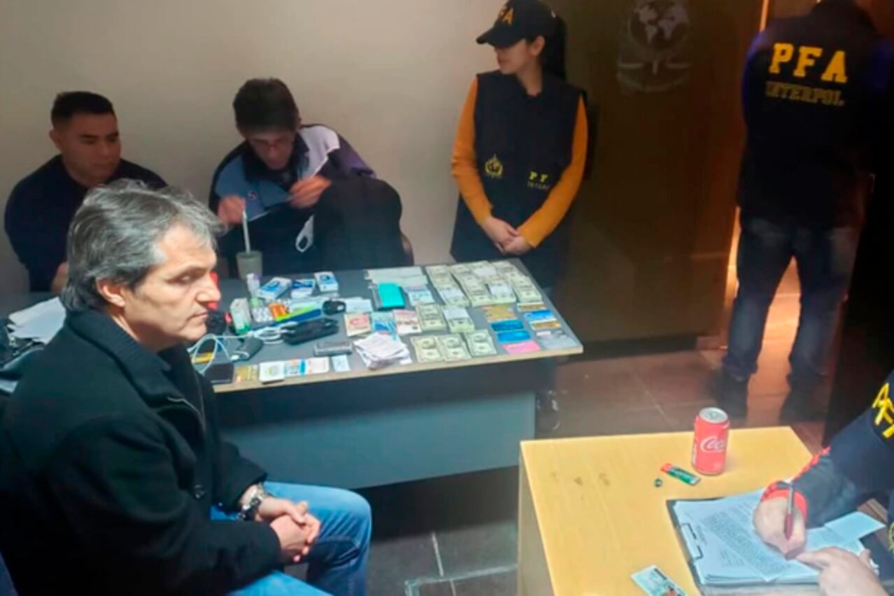 Ahumada Kurtz, detenido en Aeroparque.