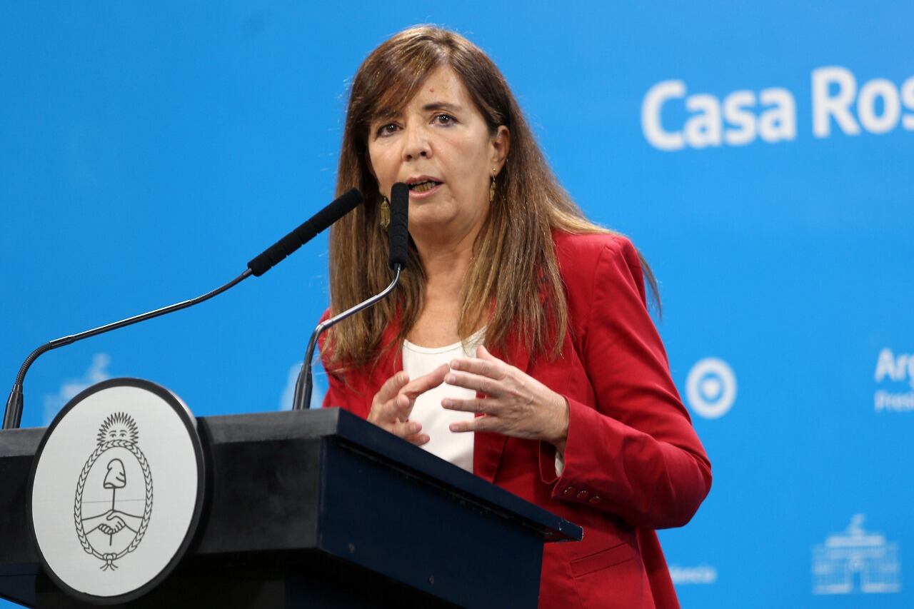 Gabriela Cerruti en su primera conferencia de prensa como portavoz del Gobierno.