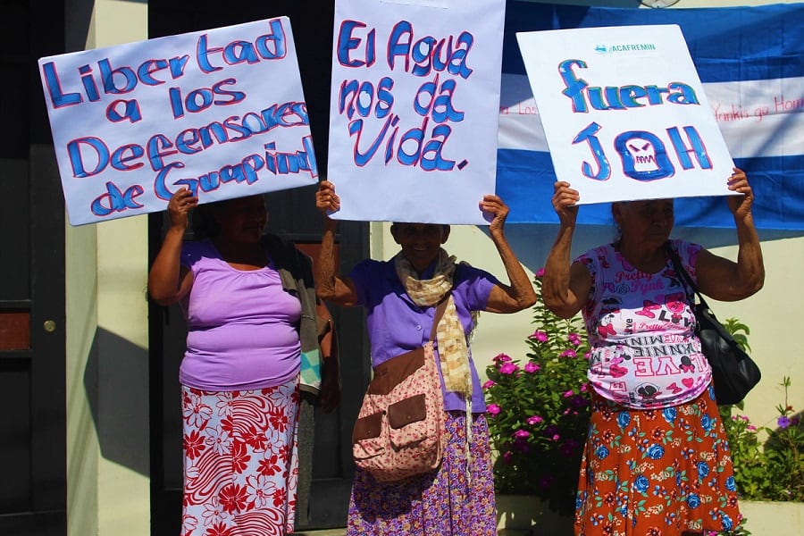 Organizaciones salvadoreñas en defensa de los ríos contaminados por la megaminería.