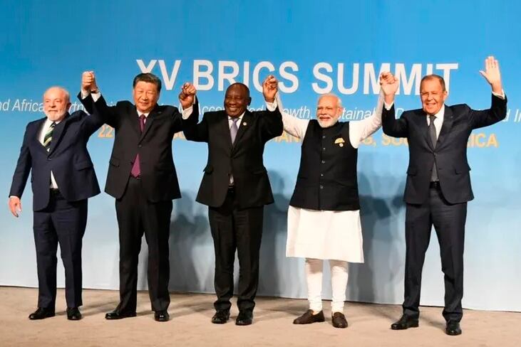 La amenaza de los BRICS obliga a Estados Unidos a pisar más fuerte en la región.