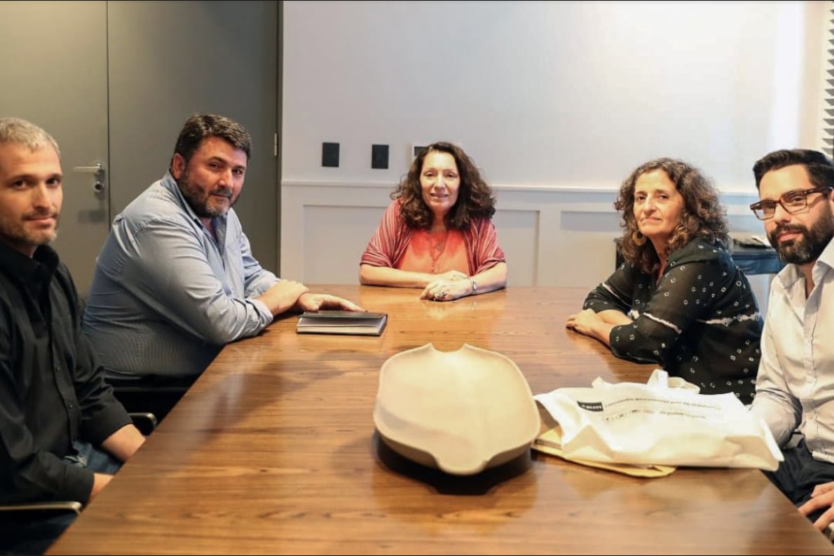 En ese contexto, Caamaño recibió ayer a miembros de la Comisión por la Memoria bonaerense, que gestiona desde hace dos décadas el ex archivo de la Dirección de Inteligencia de la policía bonaerense (DIPBA).