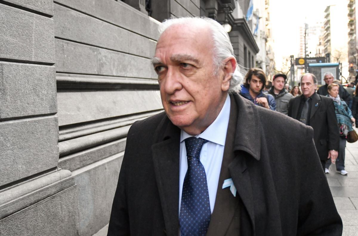 "Aspiramos a representar a todos los abogados y abogadas, nos hayan votado o no", dijo Gil Lavedra.