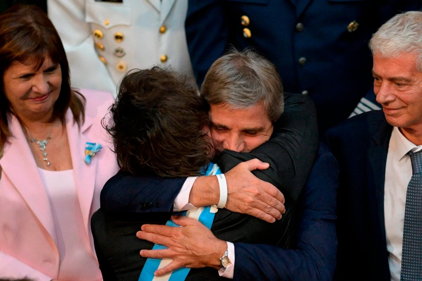 La dupla Milei-Caputo se abraza con el objetivo de conseguir una tasa de inflación de un dígito.