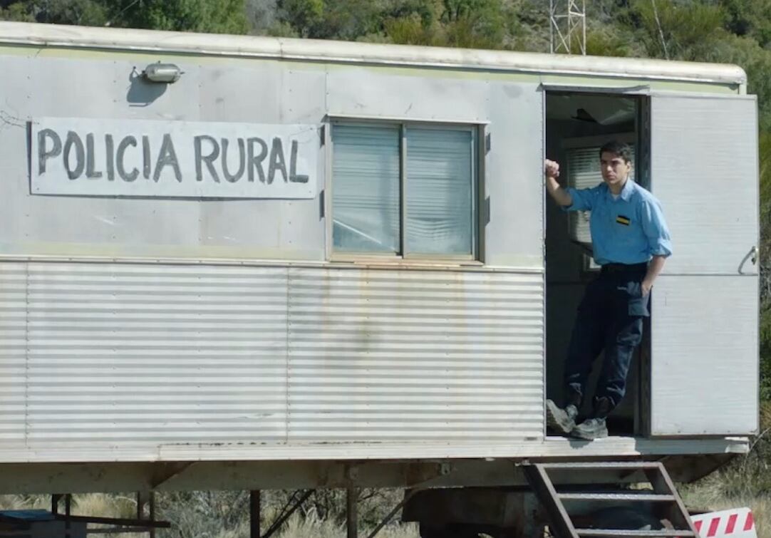 Agustín Sullivan en Estepa, la opera prima de Mariano Benito