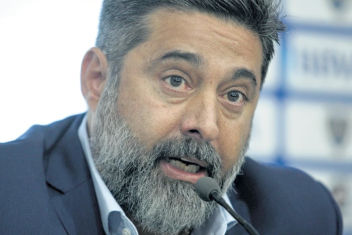 Angelici había sido acusado por Carrió.