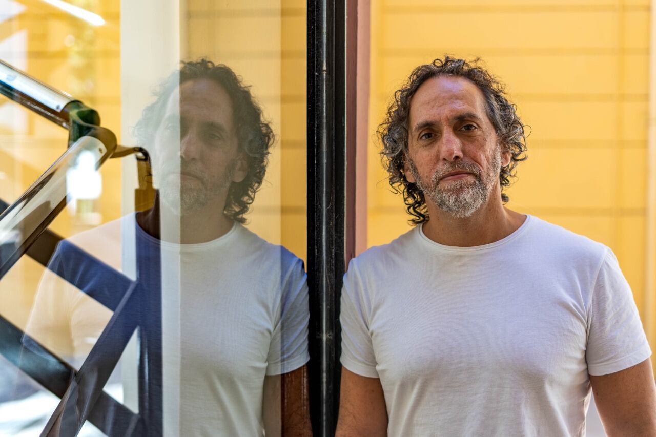 En una de las puestas Gorlero retoma a una María Elena Walsh "mordaz, irónica, que toma temas sociales en forma satírica."