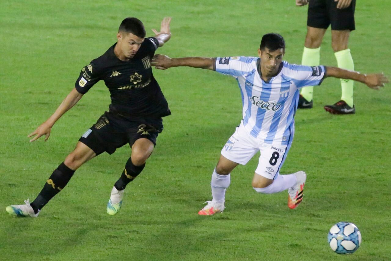 El partido no tuvo un buen nivel en Tucumán.