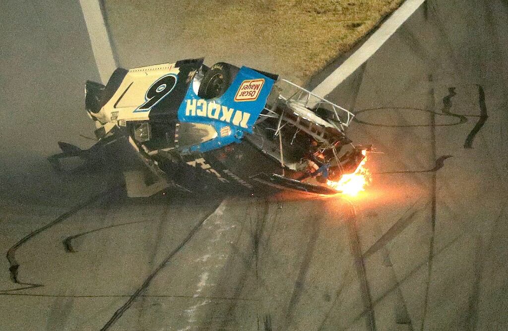 Así terminó Ryan Newman las 500 millas de Daytona de Nascar tras el accidente que en la última vuelta de la carrera.