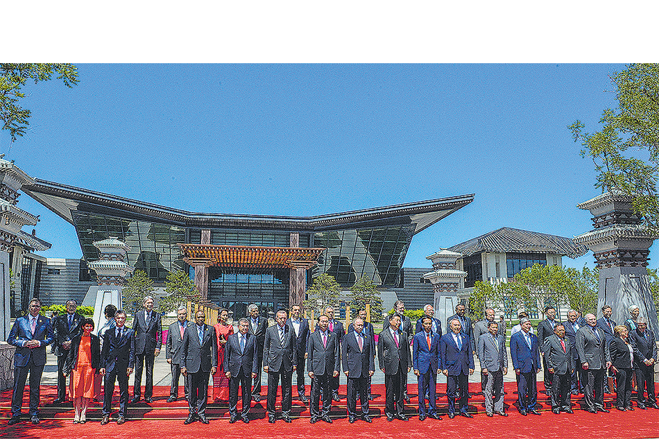 Los presidentes que participan del foro posaron para la foto de familia.