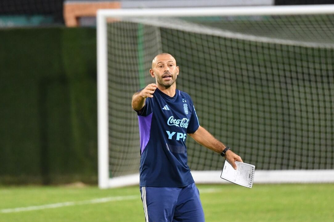Javier Mascherano, DT de la Sub 23.