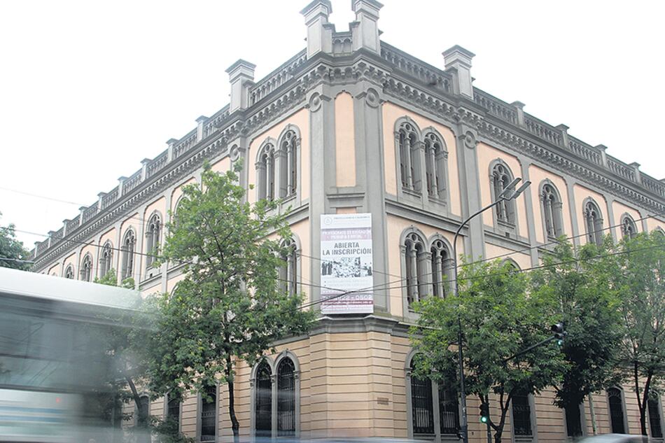 Algunos padres adelantaron que denunciarán el reglamento ante el Inadi.