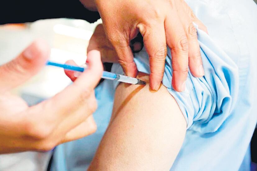 La dosis de los 11 años previene la propagación de la meningitis en la población más vulnerable.