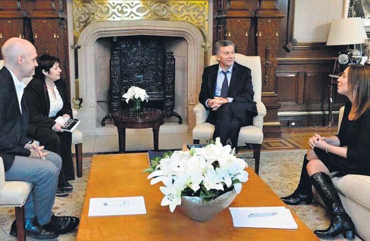 Horacio Rodríguez Larreta, Graciela Ocaña, Mauricio Macri y María Eugenia Vidal ayer en la Rosada.