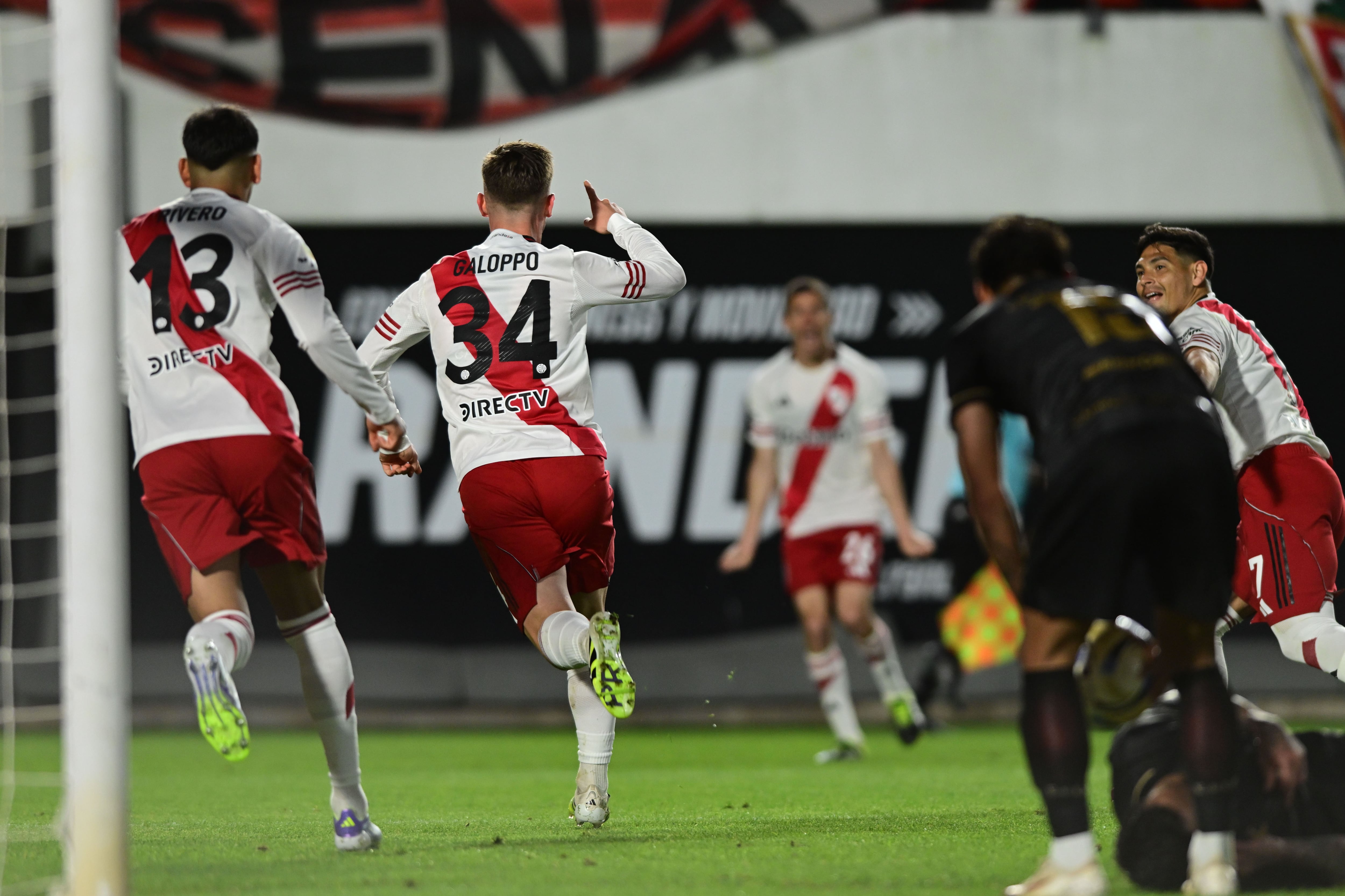 Galoppo festeja la apertura del marcador