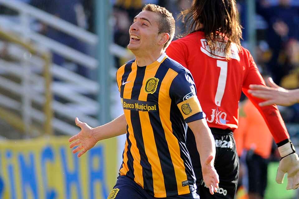 Si Ruben sigue jugando, será en Central.