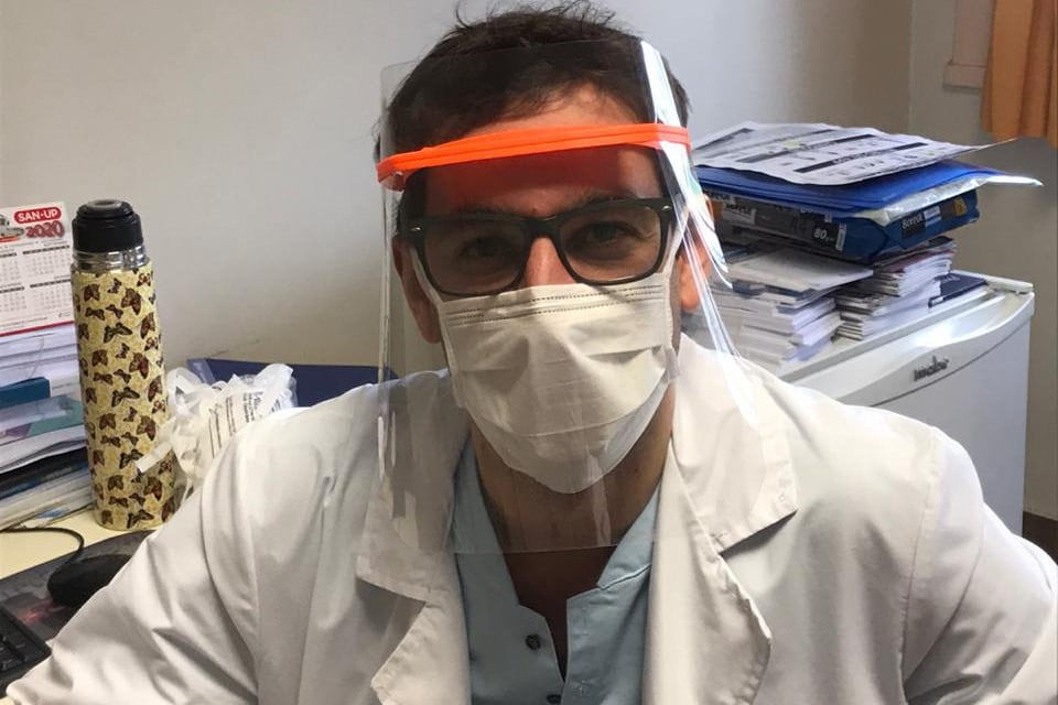 Gino Tubaro producirá 20 mil mascarillas.
