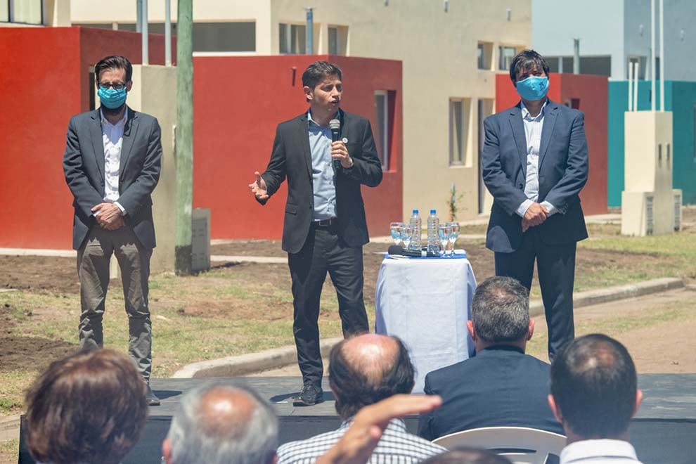 "No tengo una posición definida, lo estoy evaluando porque la Provincia tiene gobiernos opositores y quiero recabar esa información", indicó el mandatario bonaerense.