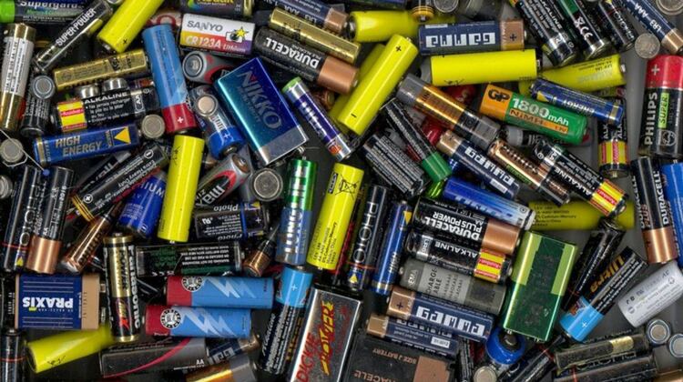 La nueva ley parece un punto de partida para comenzar a darles un destino responsable a las pilas y baterías en desuso.