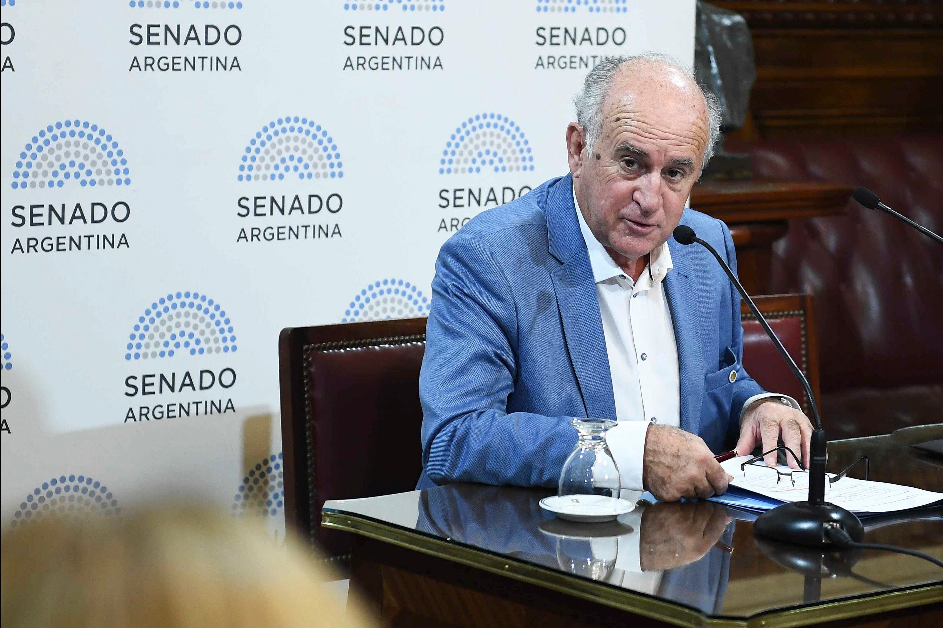 Parrilli, uno de los miembros de la bancada oficialista que defendió los cambios en el proyecto del Ejecutivo