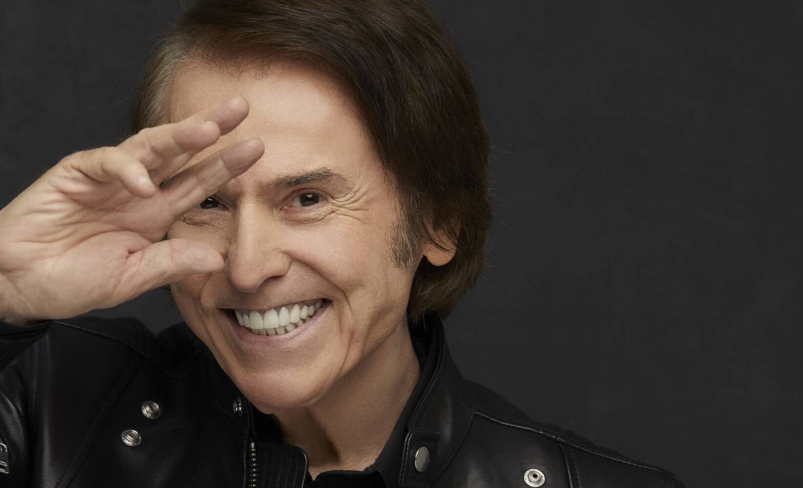 Todo lo que querías saber sobre Raphael y un poco más.