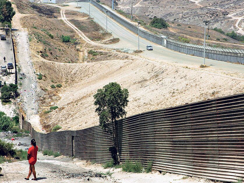 Trump dijo que los contribuyentes adelantarán los fondos y México reintegrará el monto.