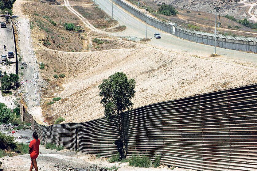 Trump dijo que los contribuyentes adelantarán los fondos y México reintegrará el monto.