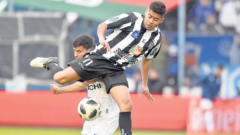 Los santiagueños dominaron.