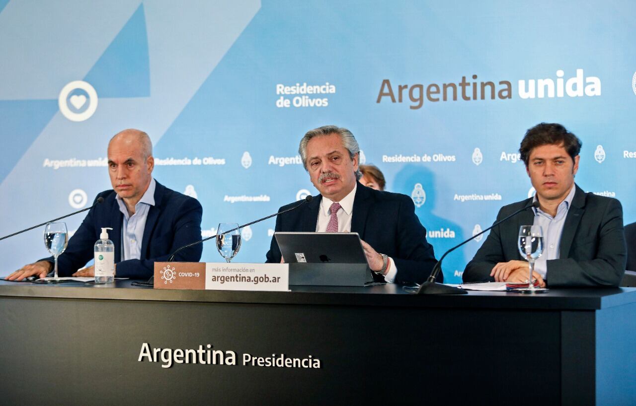 Alberto Fernández junto a Horacio Rodríguez Larreta y a Axel Kicillof en Olivos.