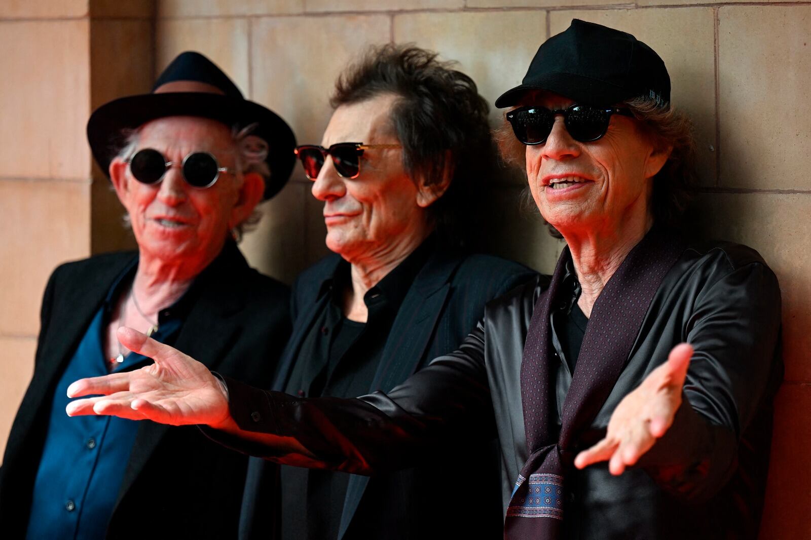 Keith Richards, Ron Wood y Mick Jagger. Sin el recordado Charlie Watts, que sin embargo "aparece" en dos temas.