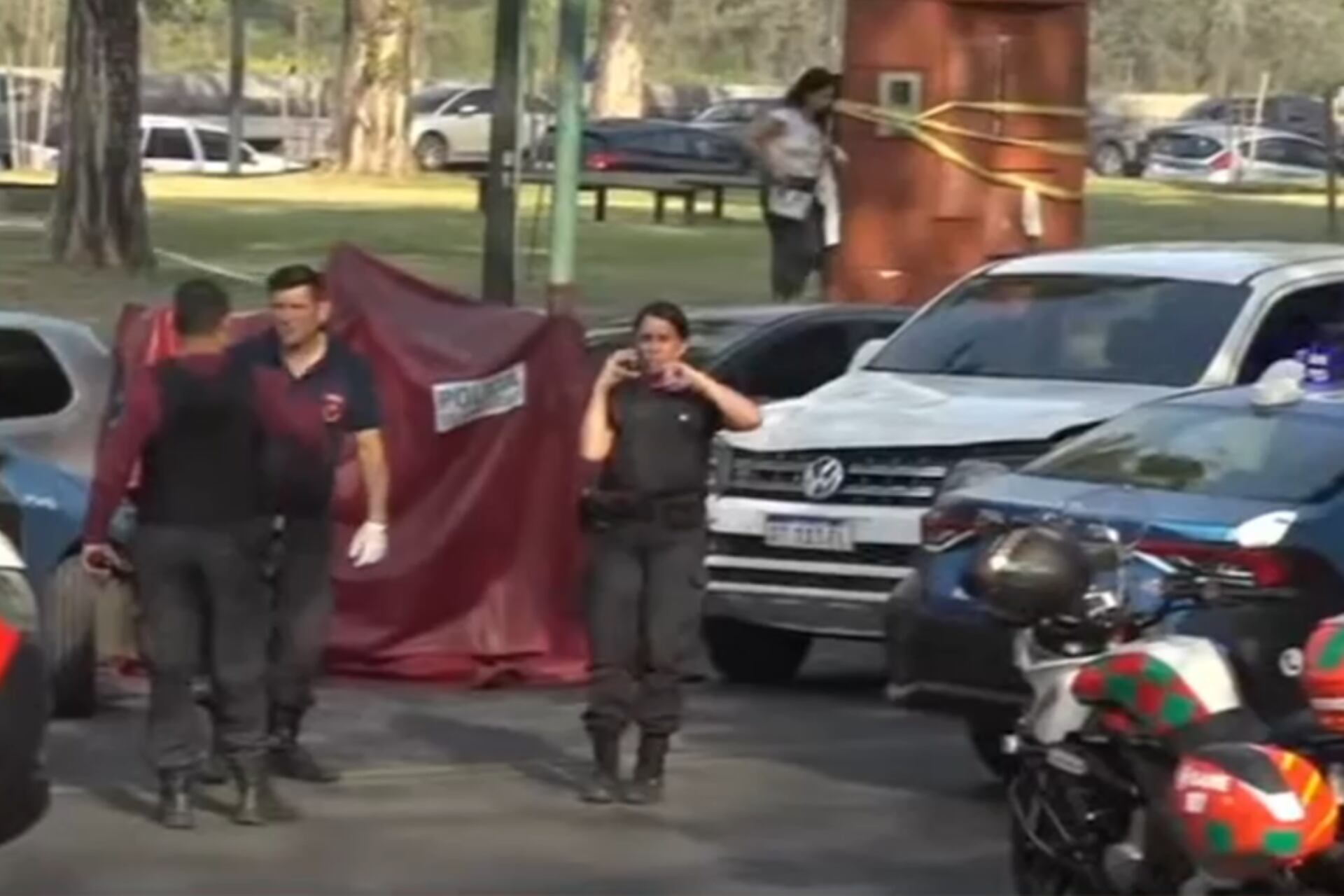 La Policìa de la Ciudad trabaja en el lugar donde murió Thiago Samuel Corpus, de 14 años. (Foto: captrura de video)