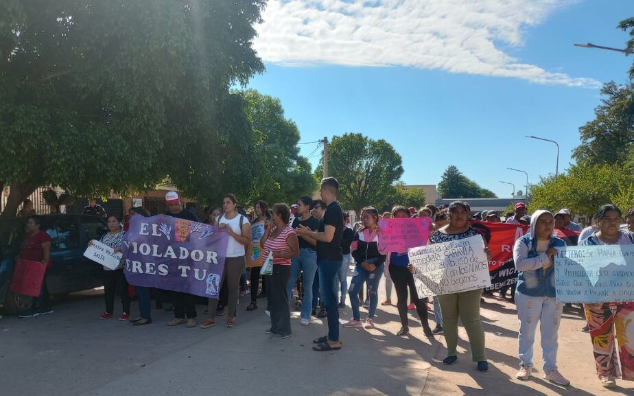 En Apolinario Saravia.