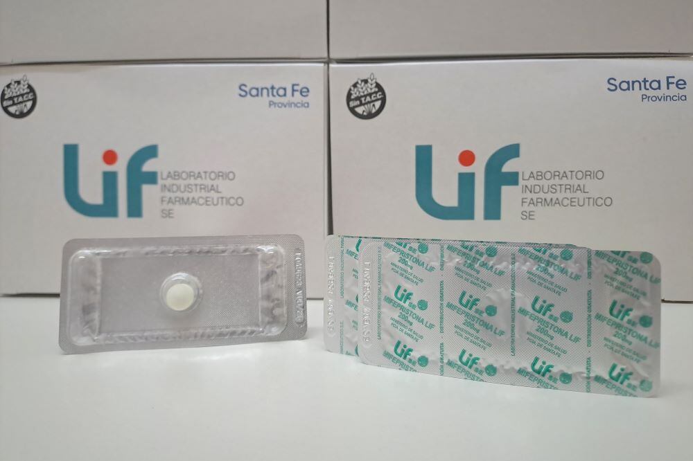 Un solo comprimido de mifepristona inicia el proceso del aborto.
