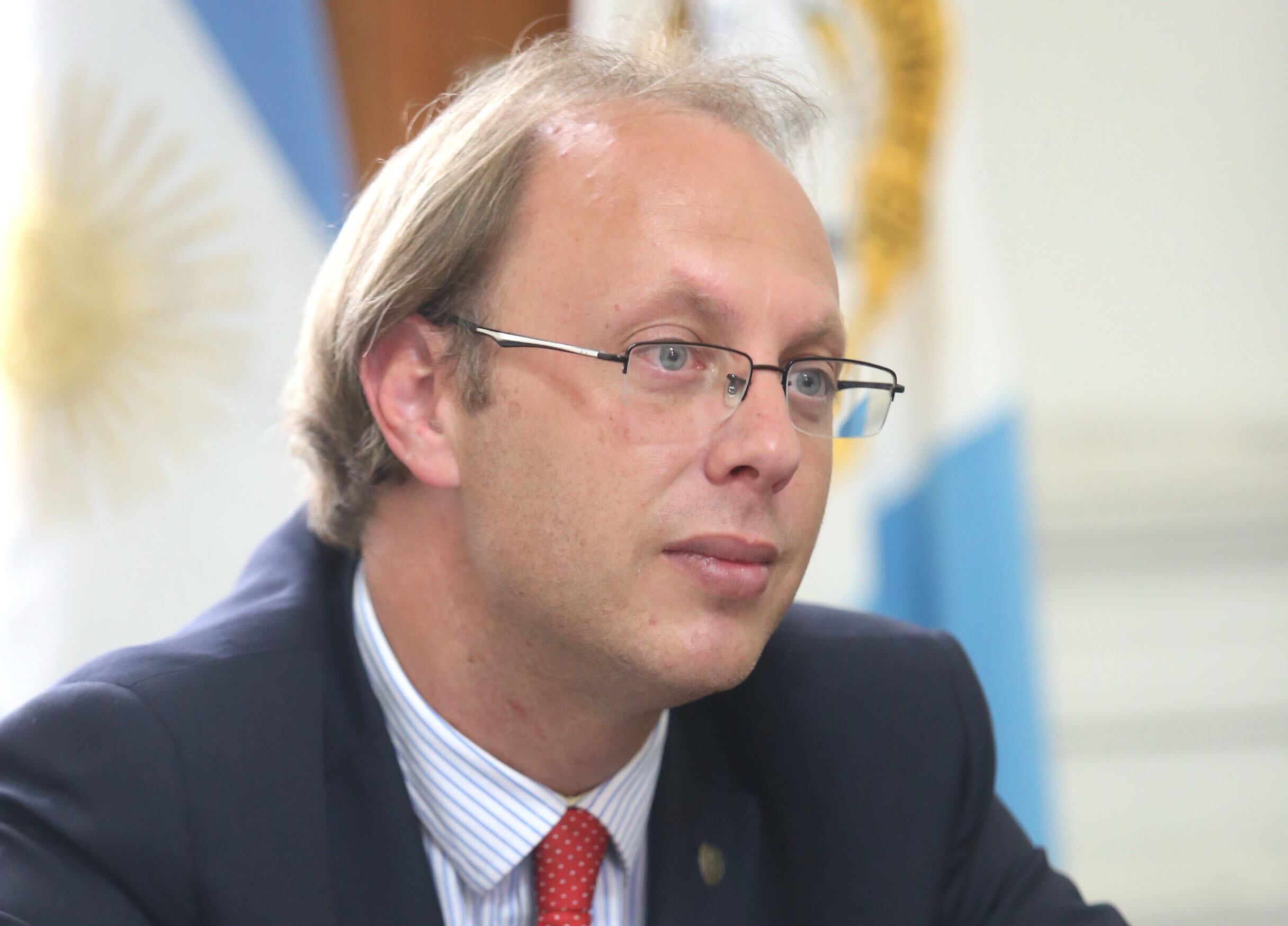 El ministro Saglione impugnó el método Peña.
