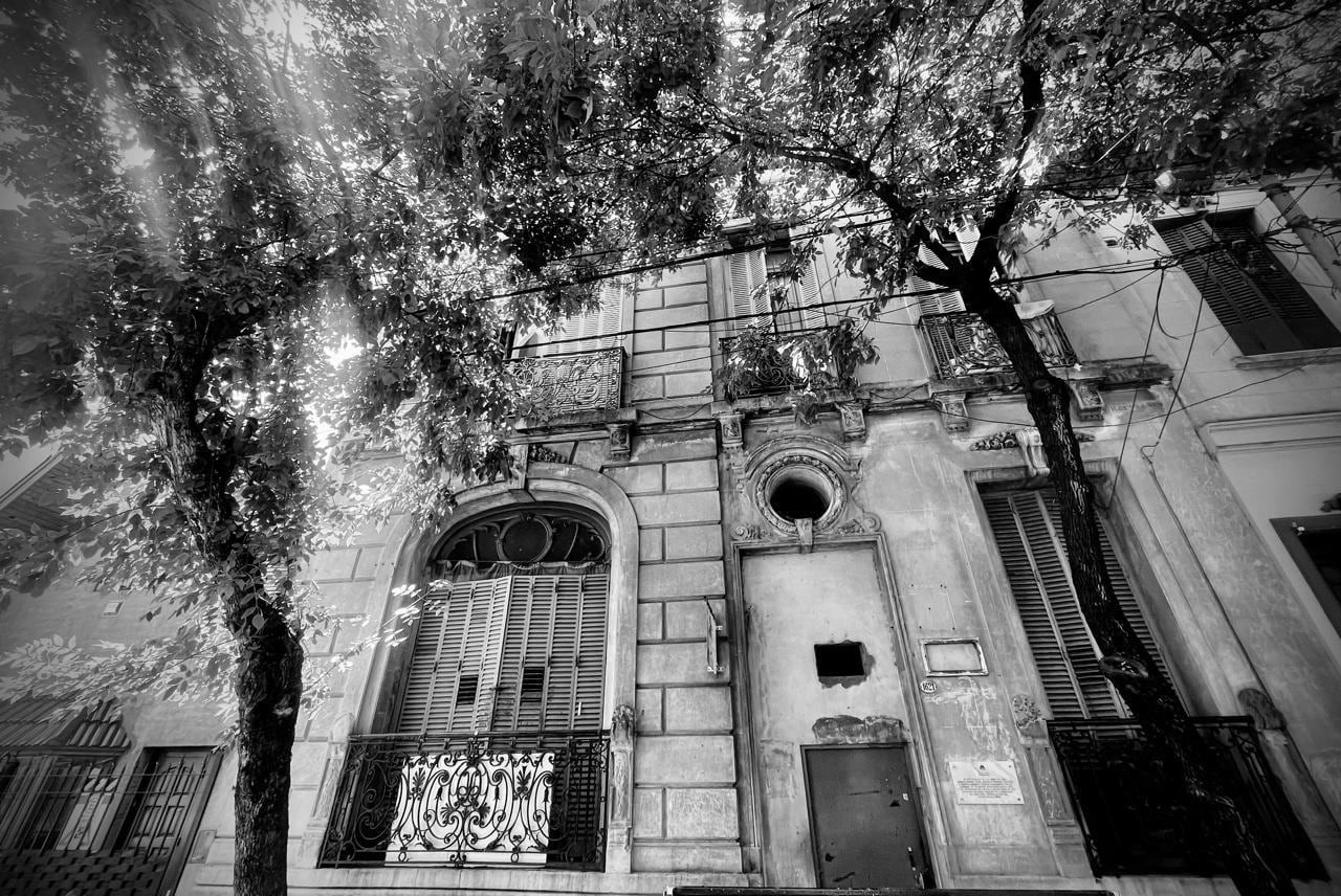 El hotel familiar Canarias, ubicado en Olavarría al 1600. Foto: Sebastián Freire